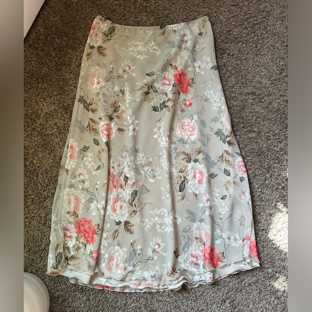 Y2K Dressbarn Beige Floral Maxi Skirt